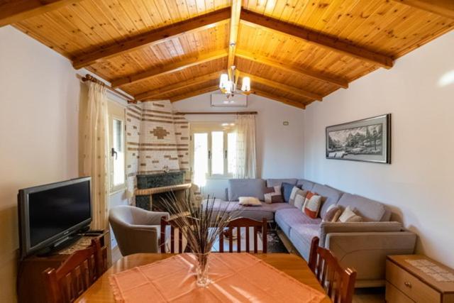 Vila Llano Vlorë Esterno foto