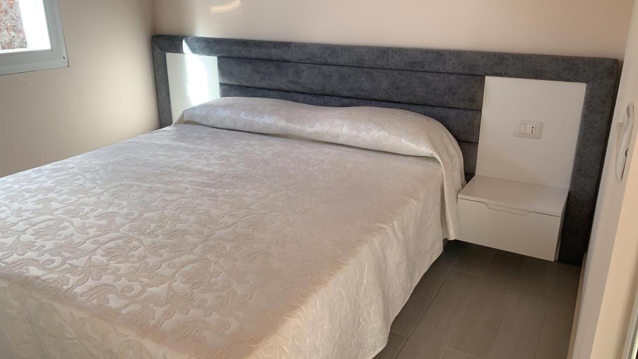 Vila Llano Vlorë Esterno foto