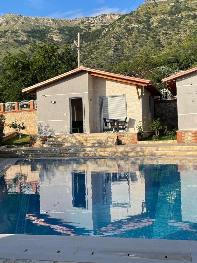 Vila Llano Vlorë Esterno foto